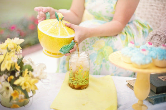 Planning a party? How to choose the right tea - Tea Blossoms