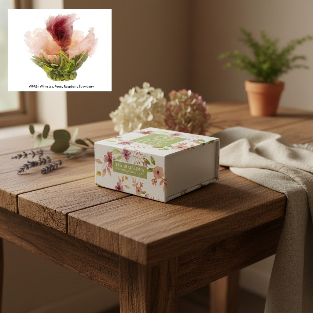 White tea, Peony & Hibiscus flowers, Raspberry and Strawberry Gift Box