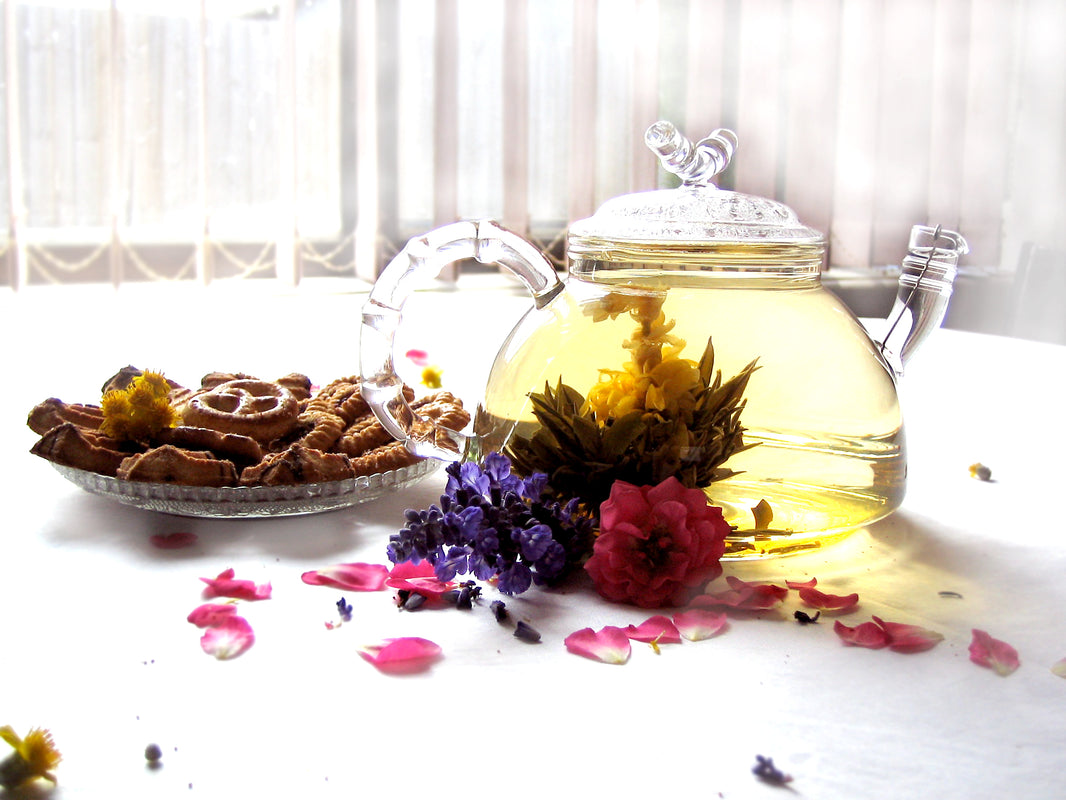 Blooming Tea Gift Set - Sampler of 12 Blooming Balls in 4 Flavours ...